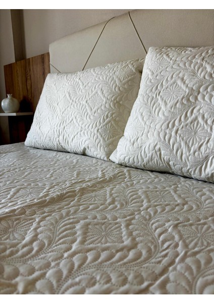 Çift Kişilik Yatak Örtüsü Kapitoneli fırsatları