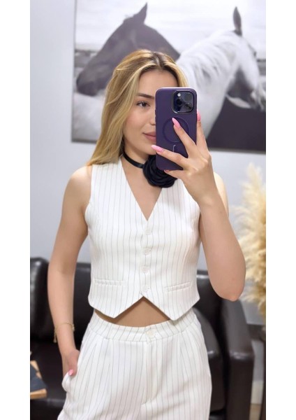 Kadın Beyaz Çizgili Dokuma Yelek fiyatları