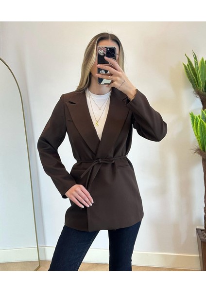 Kadın Kahverengi Bel Bağlamalı Blazer Ceket