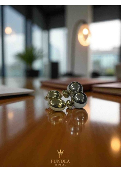 Çelik Pirinç Küpe Altın Rengi Gümüş Rengi Iki Renkli Heykelsi Büyük Form Modern Tasarım parlak Yüzey Şık Takı Model modelleri