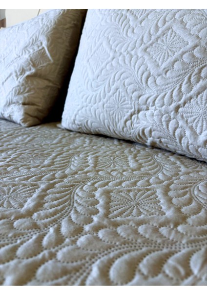 Çift Kişilik Yatak Örtüsü Kapitoneli modelleri