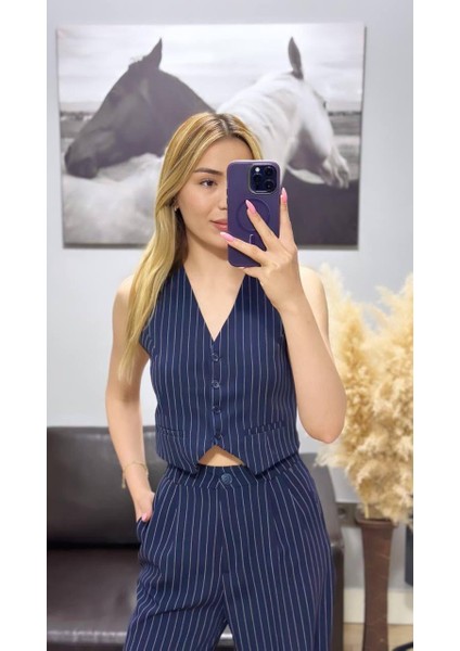 Kadın Lacivert Çizgili Dokuma Yelek