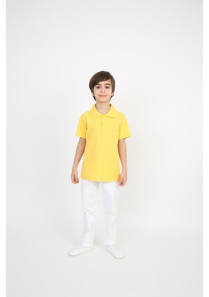 Renkli Çocuk 2'li Takım: Pantolon ve T-Shirt, Rahat ve Şık Seçenekler