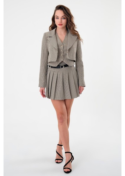 Kadın Bej Mini Ekoseli Yelek-Pileli Etek-Blazer Ceket 3'lü Dokuma Takım