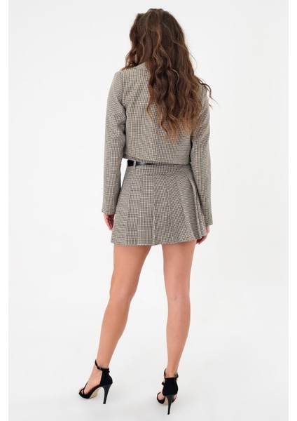 Kadın Bej Mini Ekoseli Yelek-Pileli Etek-Blazer Ceket 3'lü Dokuma Takım fırsatları