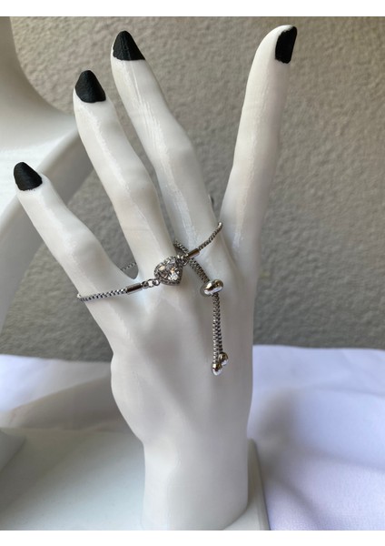 Beyaz Kalpli Asansörlü Gümüş Bileklik modelleri