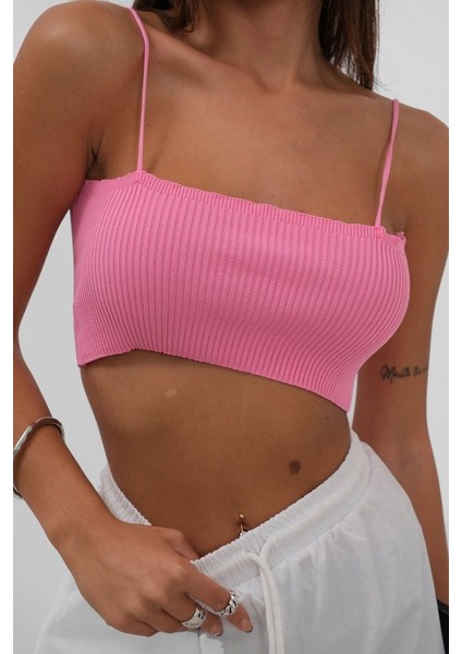 Ince Askılı Crop Top fırsatları