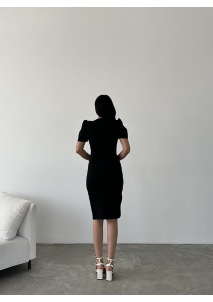 Kadın Kruvaze Yaka Yandan Yırtmaç Detaylı Scuba Krep Kumaş Midi Boy Elbise