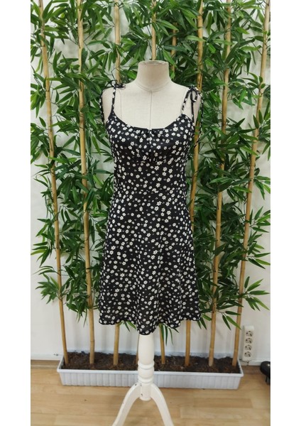 Kadın Ip Askılı Omuzlardan Bağcıklı Çiçek Desenli Süprem Elbise