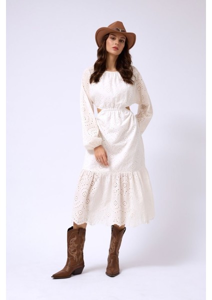 Sırt Dekolteli Brode Elbise modelleri