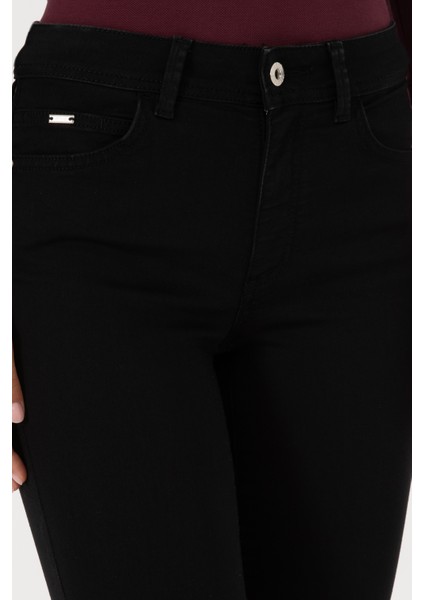 Kadın Siyah Pantolon (Jean) 50307804-DN0027 indirimleri