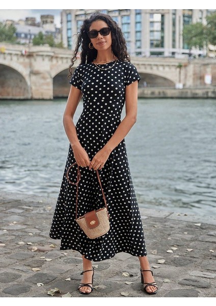 Kadın Kısa Kollu Bisiklet Yaka Puantiyeli Maksi Örme Krep Elbise