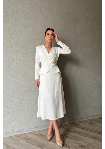 Ekru Pile Detaylı Kruvaze Elbise fiyatları