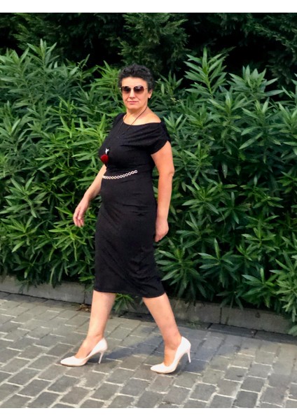 Kayık Yaka Büzgülü Düşük Kol Kemer Detaylı Midi Boy Elbise