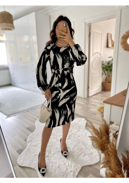 Kadın Uzun Kollu Yuvarlak Yaka Belden Kuşaklı Hazır Desenli Midi Krep Elbise fiyatları