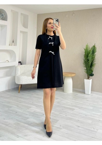 Kadın Kısa Kollu Bisiklet Yaka Önden Fiyonk Detaylı Ithal Krep Elbise