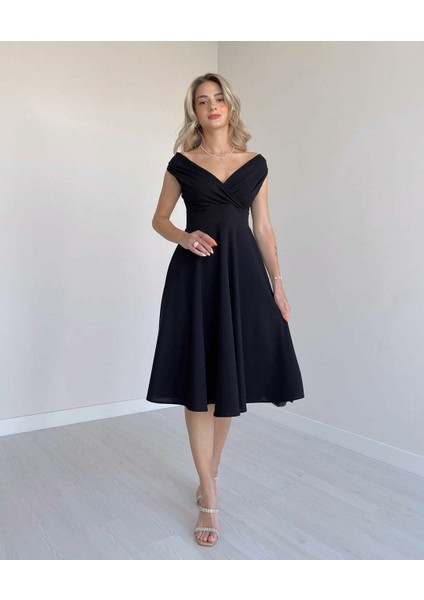 Kadın Kısa Kollu Kruvaze Yaka Eteği Volanlı Krep Elbise fiyatları