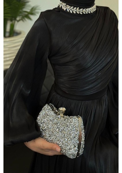 Cyrus Boynu Taşlı Siyah(KEMERSİZDİR) fırsatları