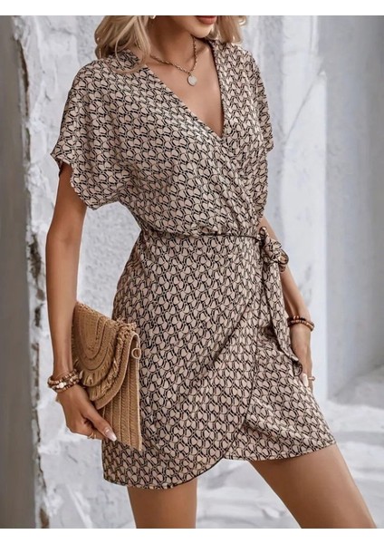 Kadın Kısa Yarasa Kollu Önden Kruvaze Yaka Detaylı Önden Bağlamalı Desenli Süprem Elbise fiyatları