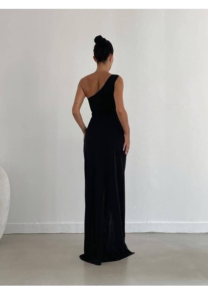 Kadın Dalgıç Krep Kumaş Tek Omuz Yırtmaç Detaylı Maxi Boy Elbise fırsatları