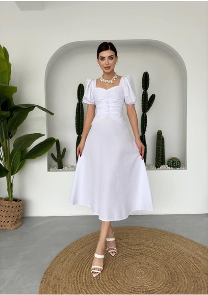 Kare Yaka Düğmeli Elbise