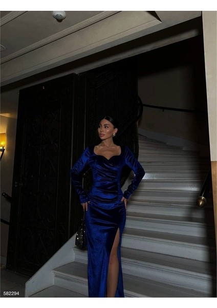 Kadın Kadife Kumaş Kalp Yaka Yırtmaç Detaylı Maxi Boy Elbise fiyatları