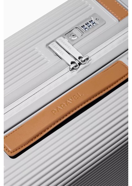 Aviator Carry-On Plus Kabin Boyu Trolley Valiz, Skyline Silver