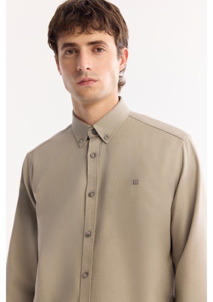 Erkek Vizon Düğmeli Yaka Pamuklu Soft Touch Regular Fit Gömlek B002036 fiyatları