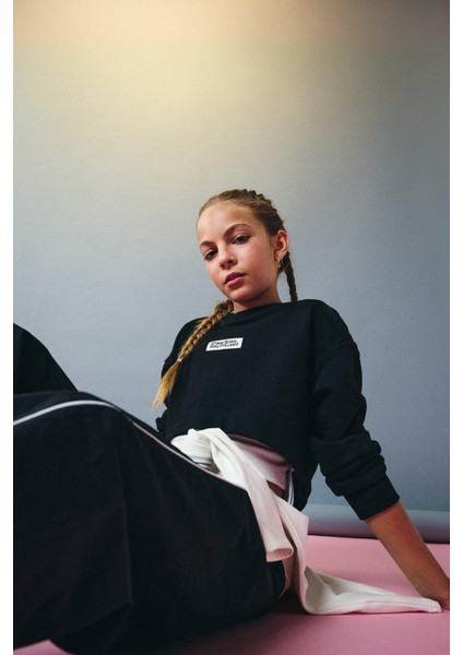 Kız Çocuk 2'li Takım Relax Fit Bisiklet Yaka Baskılı Sweatshirt Atlet F2797A825AU fırsatları