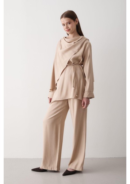 Kadın Drapeli Kuşaklı Bluz & Bol Paça Beli Lastikli Pantolon Takım indirimleri