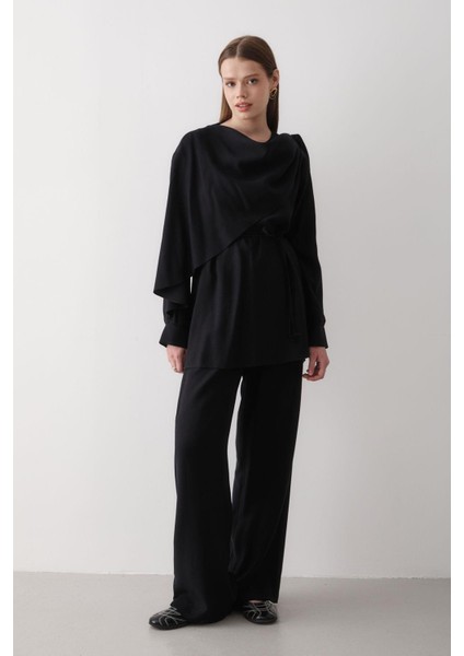 Kadın Drapeli Kuşaklı Bluz & Bol Paça Beli Lastikli Pantolon Takım