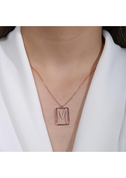 M Harfi Zirkon Taşlı Rose Gold Kaplama Çerçeveli Gümüş Kolye fiyatları