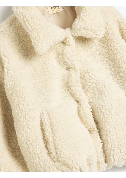 Yumuşak Dokulu Düğmeli Peluş Mont modelleri