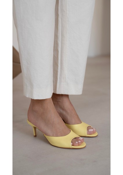 Paketa Sarı Terlik modelleri