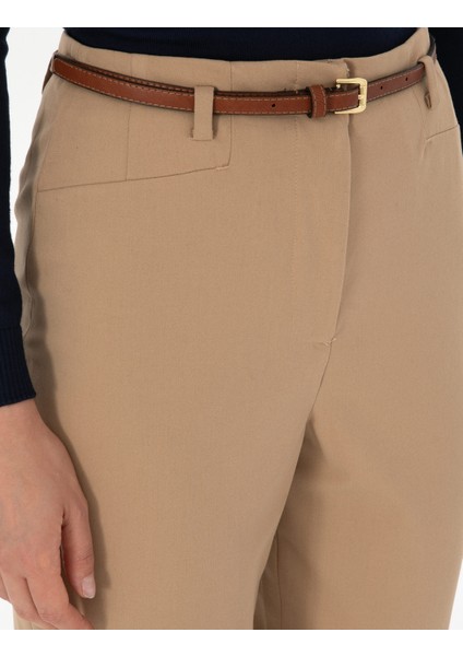 Kadın Bej Carrot Fit Kumaş Pantolon 50310114-VR011 indirimleri