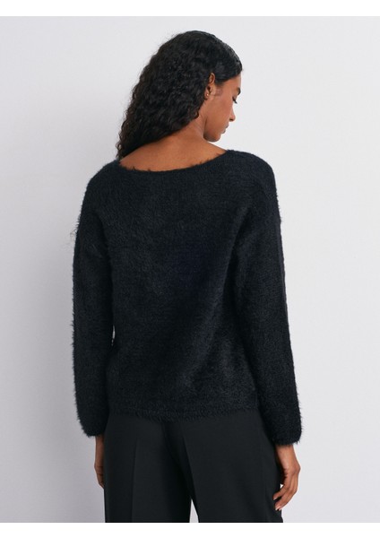 10806 Kayık Yaka Yumuşak Dokulu Triko Kazak-Siyah fiyatları