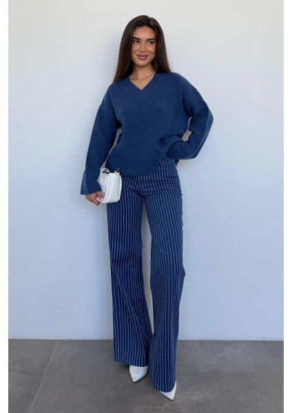 Indigo V Yaka Triko Kadın Kazak MG2501 modelleri