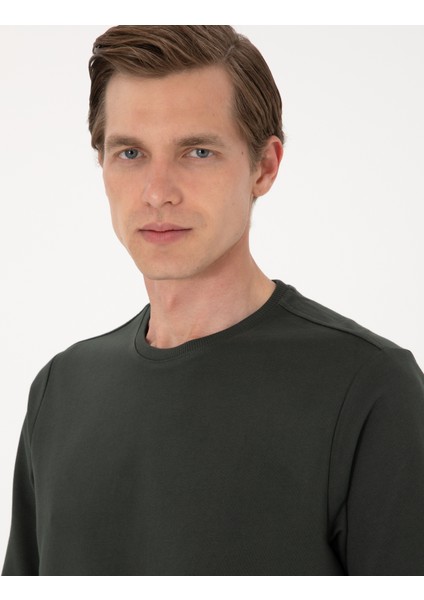Erkek Koyu Yeşil 2 Iplik Regular Fit Bisiklet Yaka Basic Sweatshirt 50314054-VR079 fiyatları