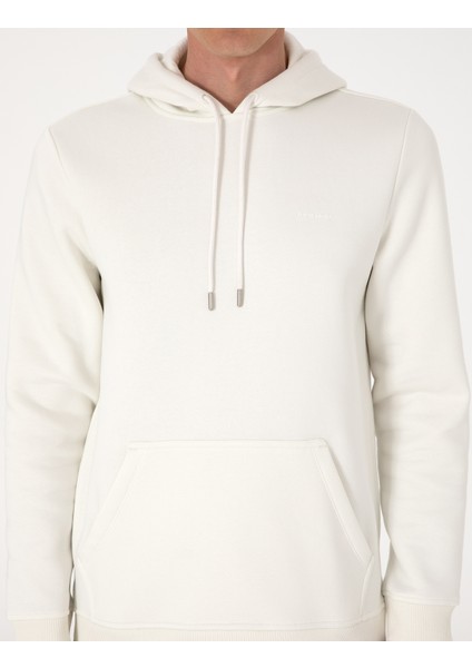 Erkek Beyaz 2 Iplik Regular Fit Içi Polarlı Kapüşonlu Basic Sweatshirt 50314055-VR013