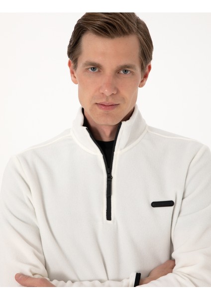 Erkek Beyaz Regular Fit Yarım Fermuarlı Polar Sweatshirt 50314056-VR013 fiyatları