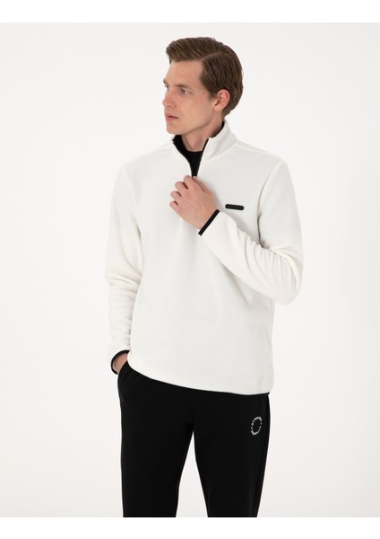 Erkek Beyaz Regular Fit Yarım Fermuarlı Polar Sweatshirt 50314056-VR013 modelleri