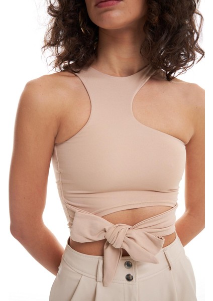 Dekolte Detaylı Bağlamalı Bluz Bej fırsatları