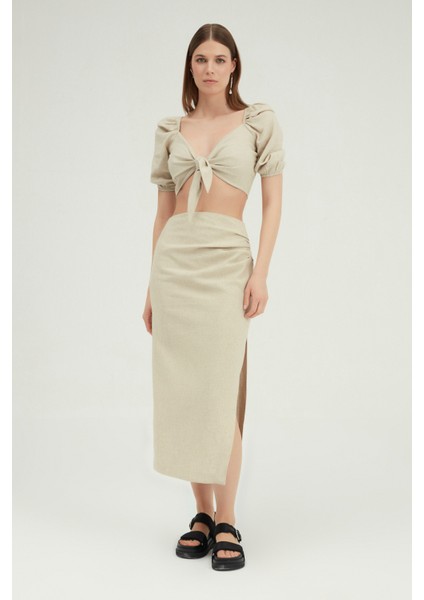 Önü Bağlamalı Crop Keten Bluz Naturel modelleri