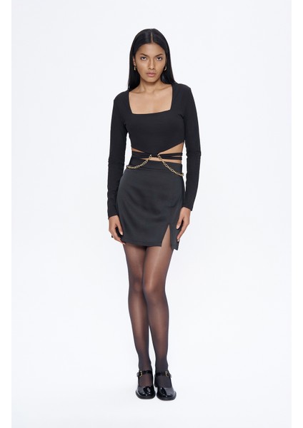 Zincir Detaylı Crop Bluz Siyah fiyatları