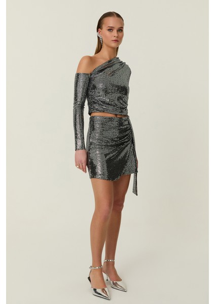 Bağlama Detaylı Parıltılı Şort Etek Gümüş fırsatları