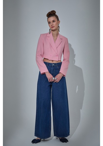 Vatka Detaylı Crop Blazer Ceket Pembe fırsatları