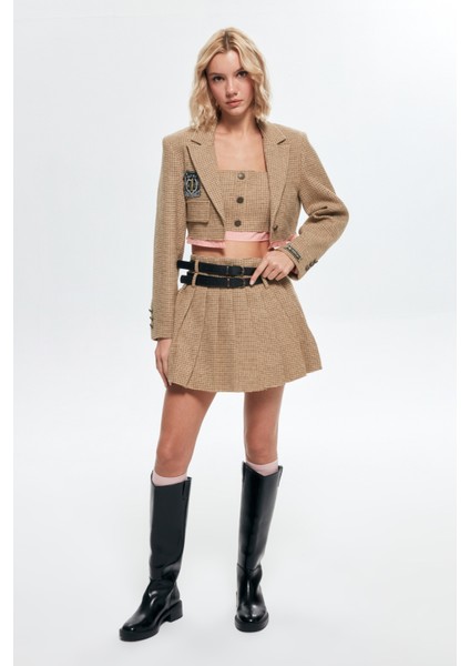 Cep Kapaklı Nakışlı Crop Blazer Ceket Bej modelleri