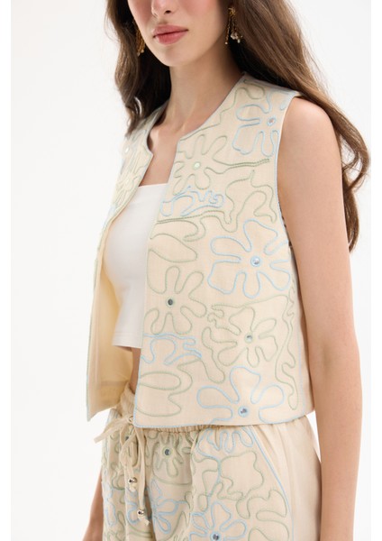 Pul Detaylı Nakışlı Yelek Naturel fırsatları