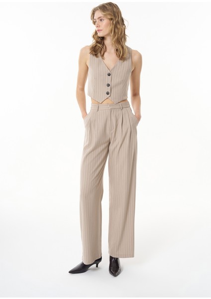 Sırt Dekolteli Çizgili Yelek Bej modelleri