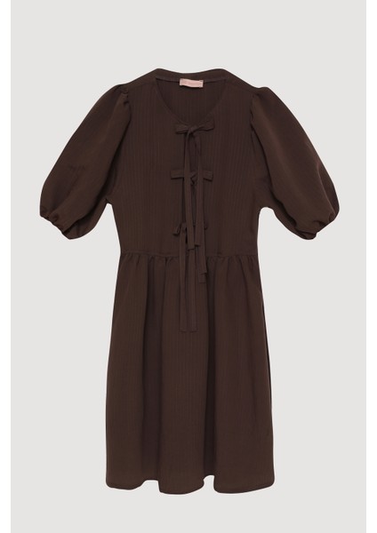 Balon Kol Fiyonk Bağlamalı Mini Elbise Kahverengi fiyatları